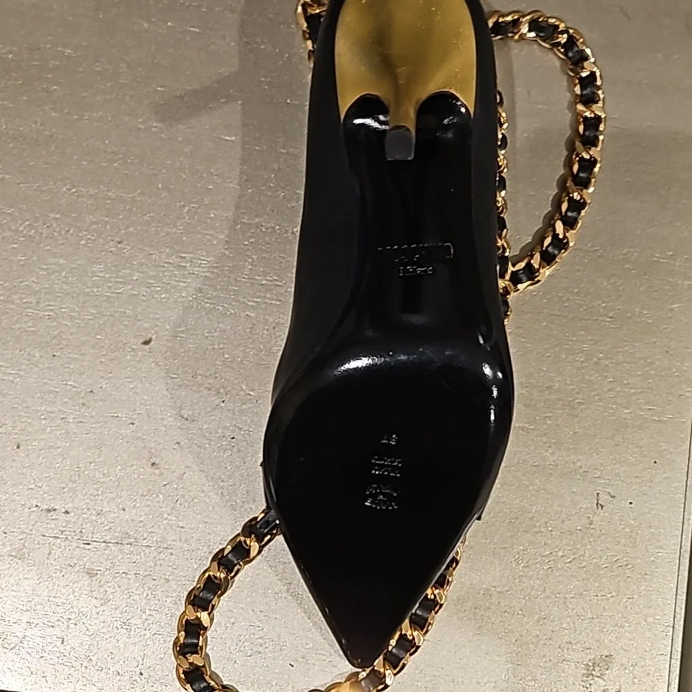 Moschino Black and Gold Women's Heel Purse! - Picture 3 of 5